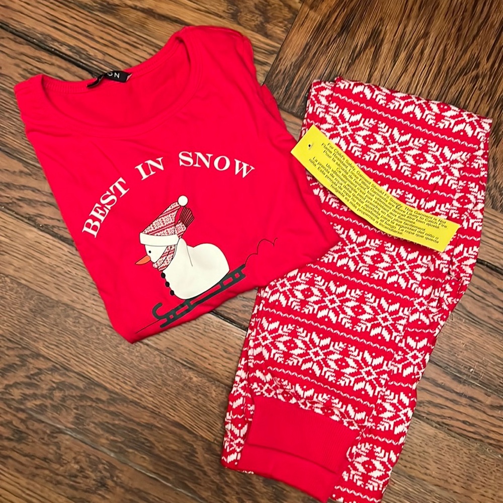 NWT Avon Girl’s Limited Edition Pajama Set - Size 7